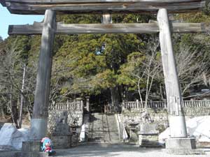鳥居正面