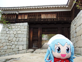 松山城　門