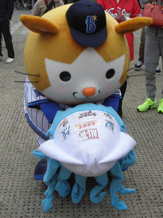 スターマンとイカ娘
